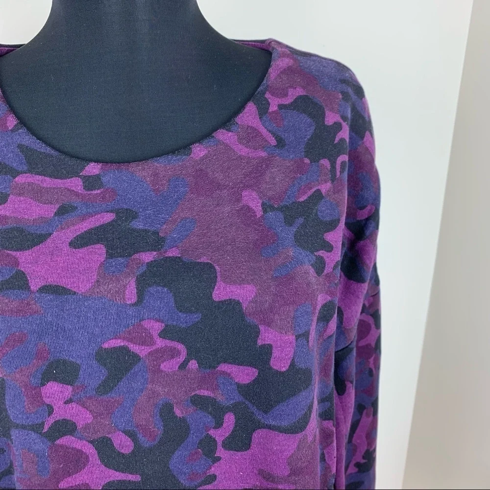 Nike Purple Camo Fleece‎ Crew Neck Sweatshirt A6